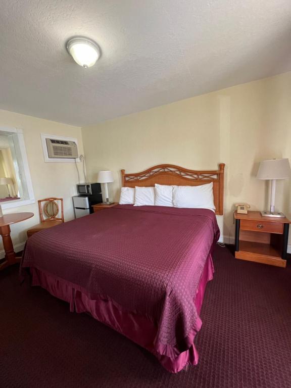 King Bed Room